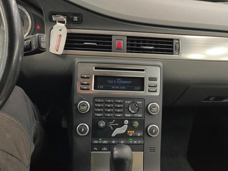 Volvo V70 vaihtoauto