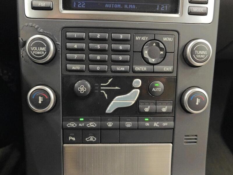 Volvo V70 vaihtoauto