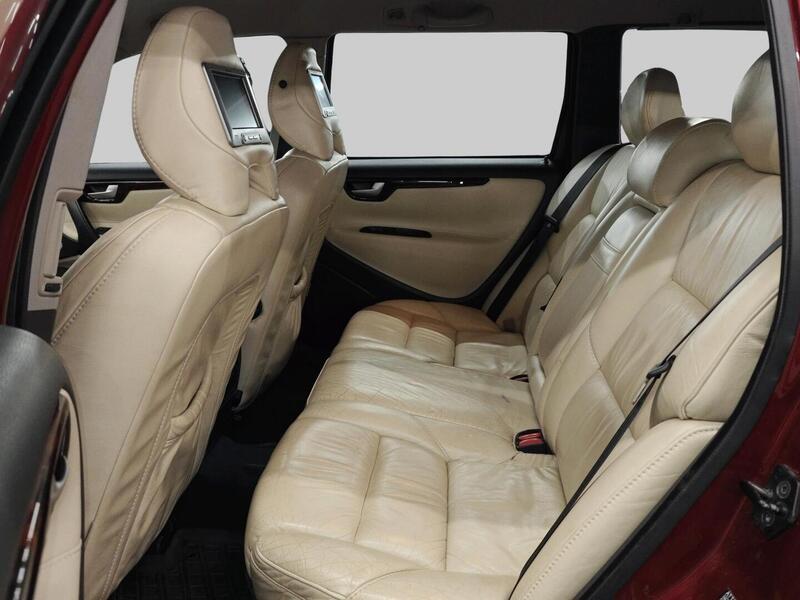 Volvo V70 vaihtoauto