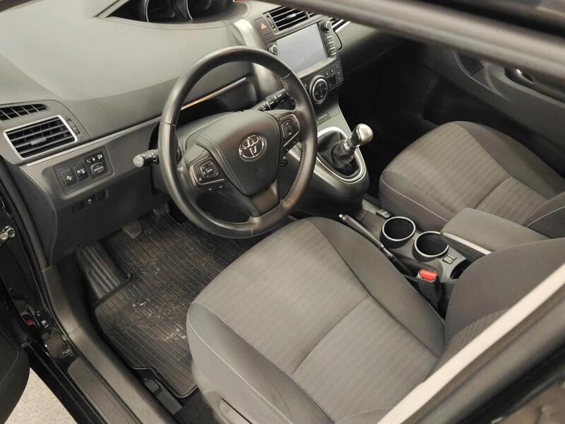 Toyota Verso vaihtoauto