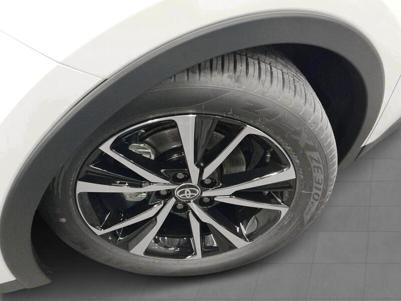 Toyota C-HR vaihtoauto