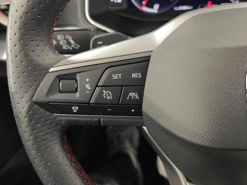 SEAT Arona vaihtoauto