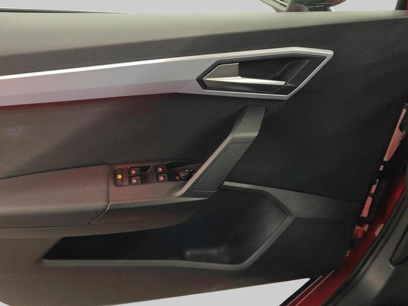 SEAT Arona vaihtoauto