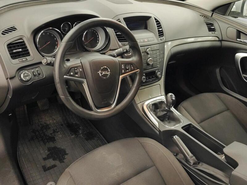 Opel Insignia vaihtoauto