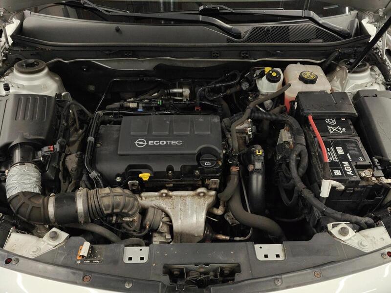 Opel Insignia vaihtoauto