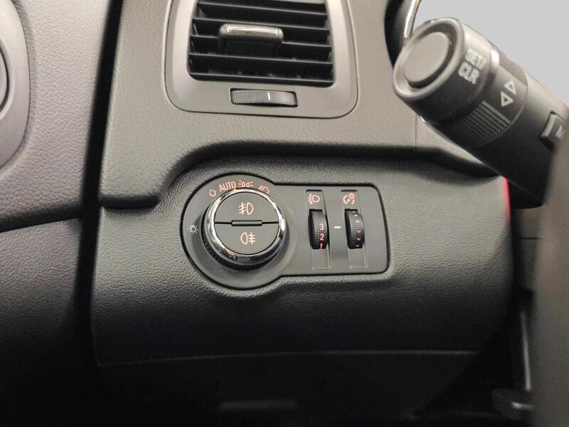 Opel Insignia vaihtoauto