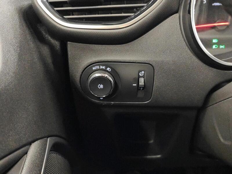 Opel Crossland vaihtoauto