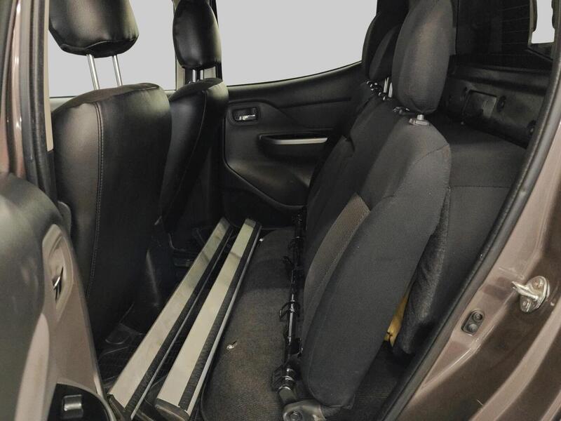 Mitsubishi L200 vaihtoauto