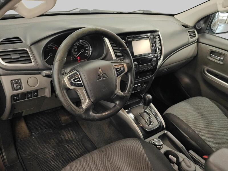 Mitsubishi L200 vaihtoauto