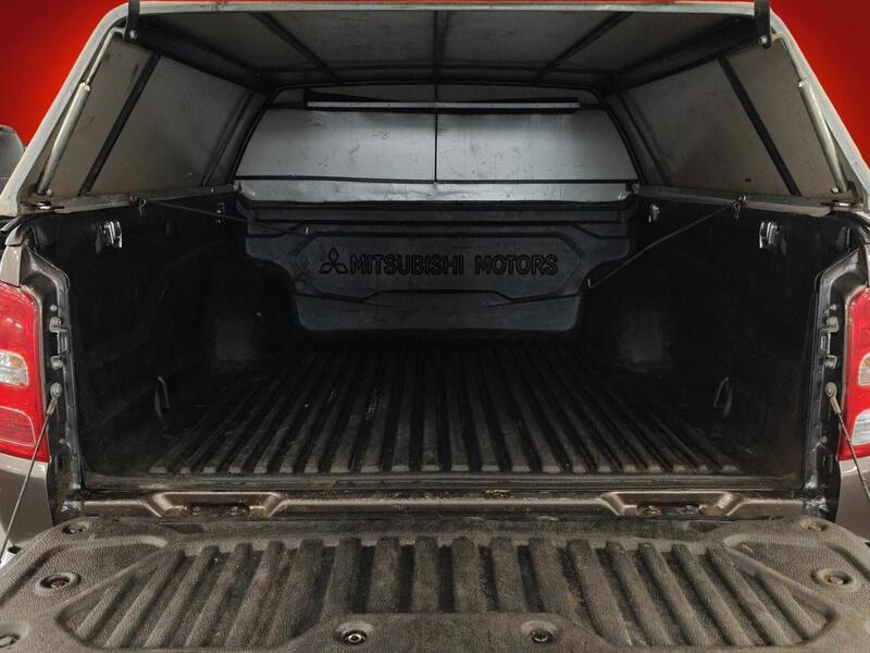 Mitsubishi L200 vaihtoauto