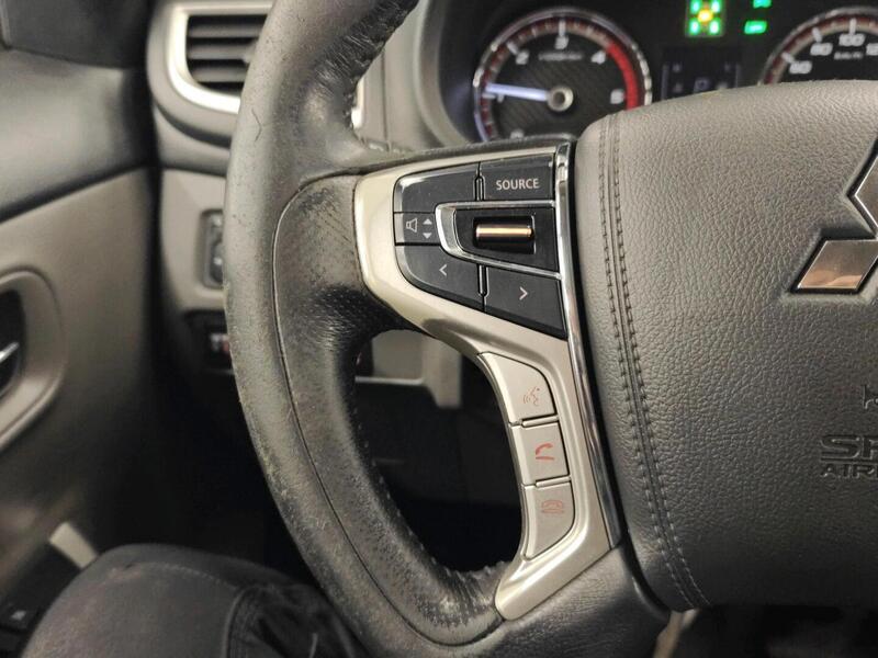 Mitsubishi L200 vaihtoauto