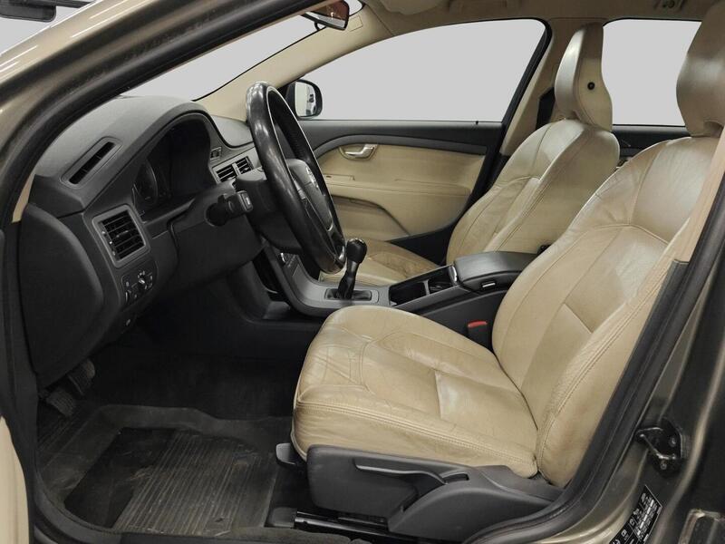 Volvo V70 vaihtoauto