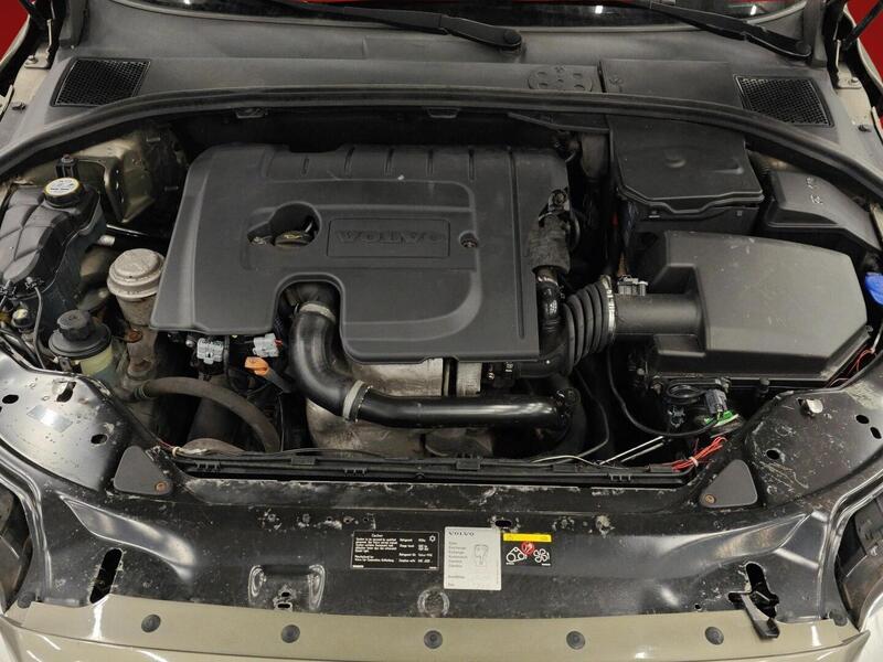 Volvo V70 vaihtoauto