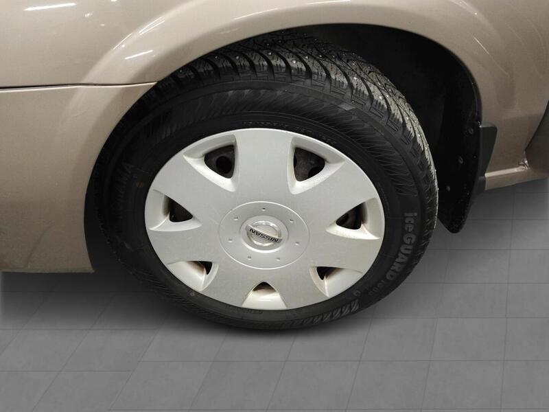 Nissan Almera vaihtoauto