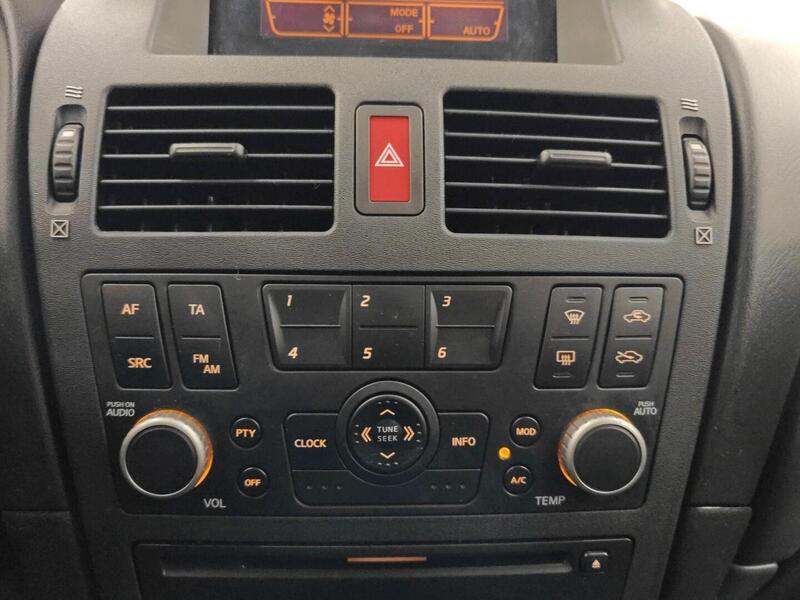 Nissan Almera vaihtoauto