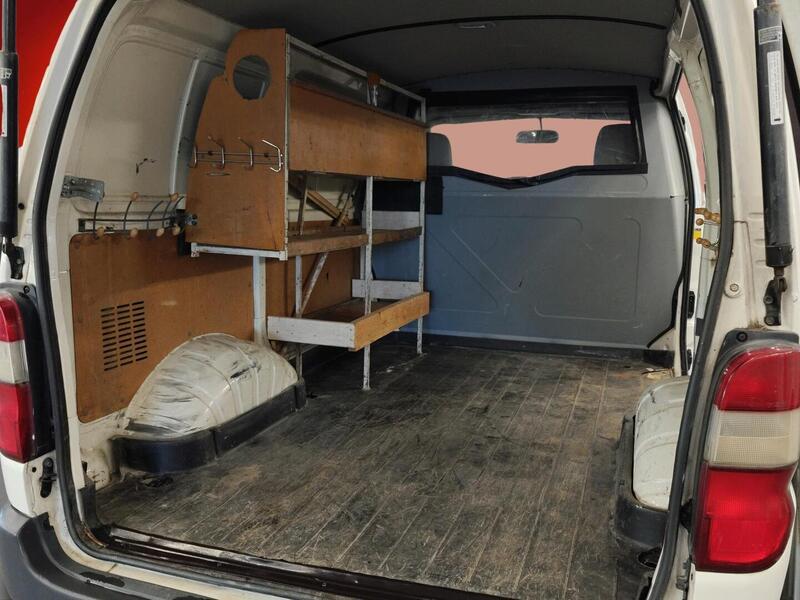 Toyota Hiace vaihtoauto