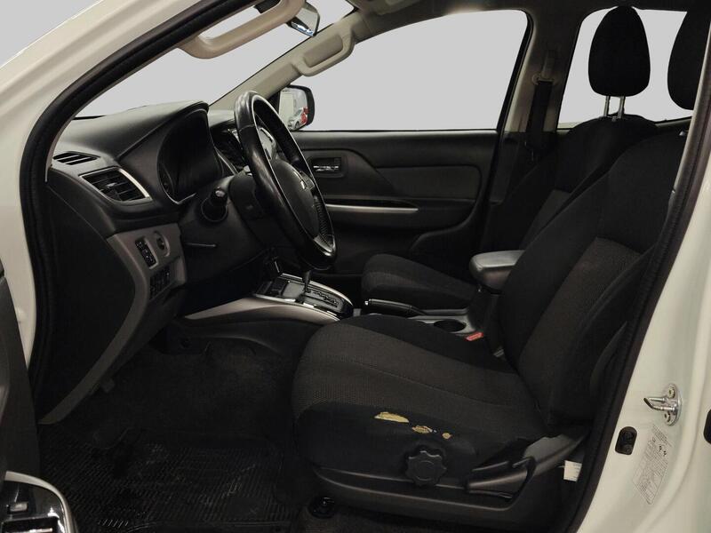 Mitsubishi L200 vaihtoauto