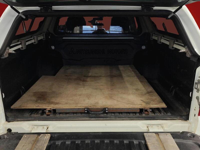 Mitsubishi L200 vaihtoauto