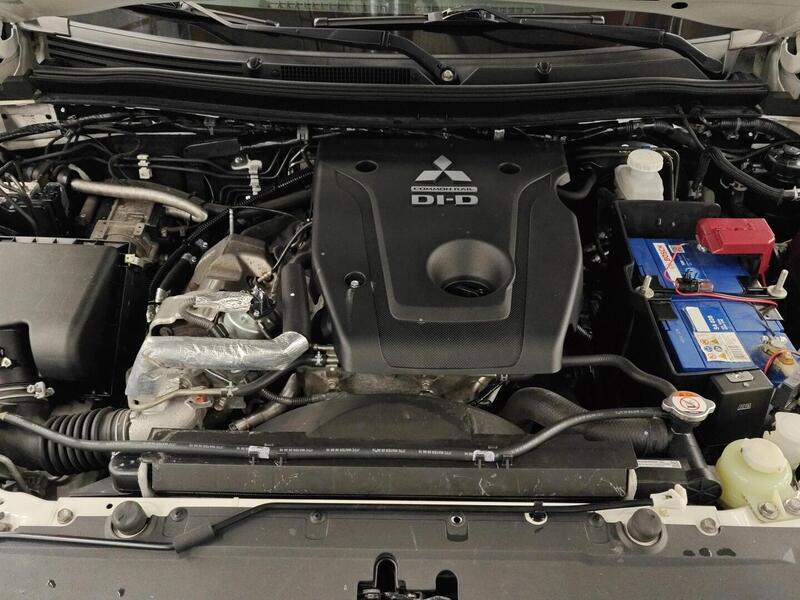 Mitsubishi L200 vaihtoauto