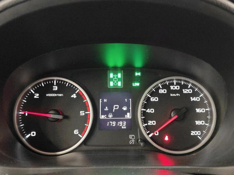 Mitsubishi L200 vaihtoauto