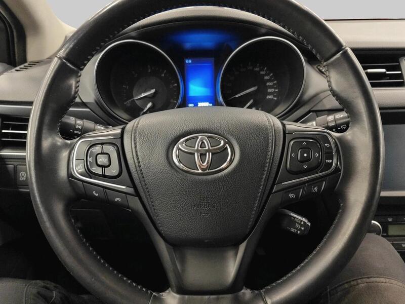 Toyota Avensis vaihtoauto