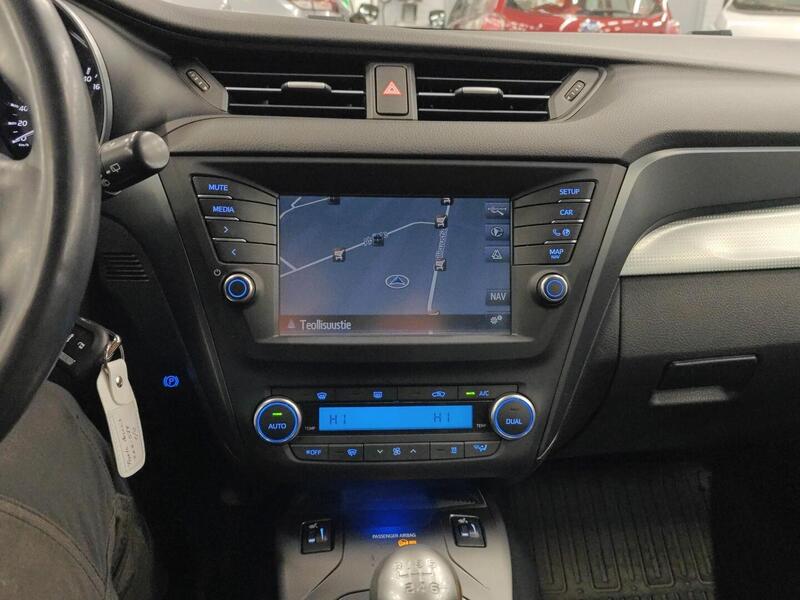 Toyota Avensis vaihtoauto