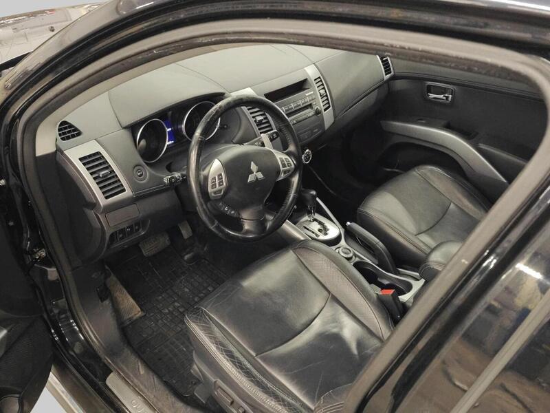 Mitsubishi Outlander vaihtoauto