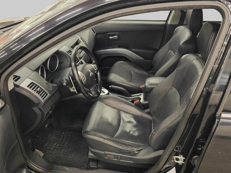 Mitsubishi Outlander vaihtoauto