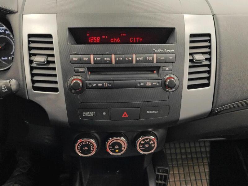 Mitsubishi Outlander vaihtoauto