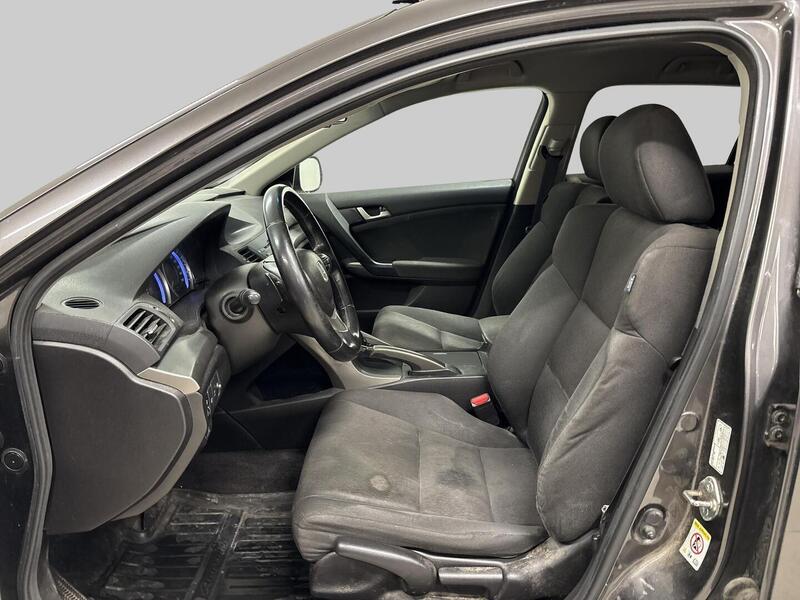 Honda Accord vaihtoauto