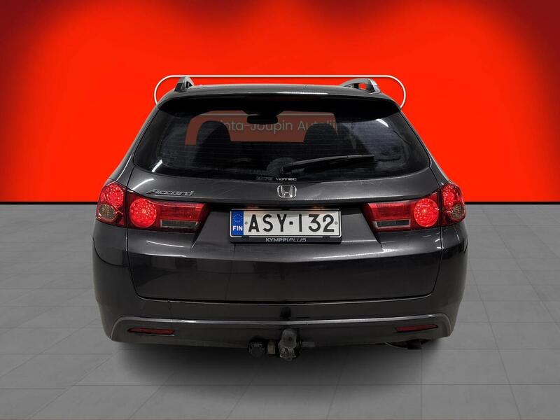 Honda Accord vaihtoauto