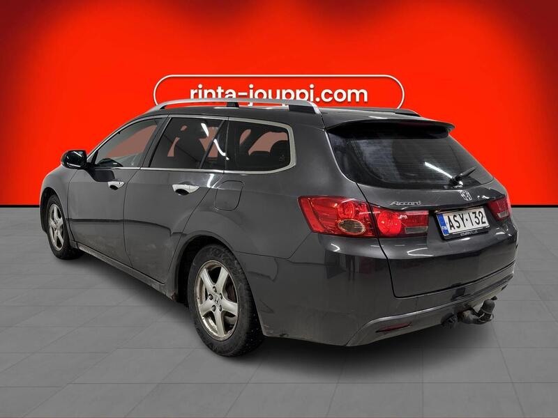 Honda Accord vaihtoauto