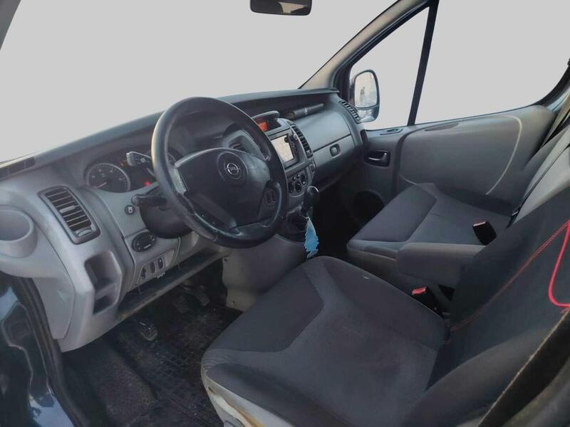 Opel Vivaro vaihtoauto