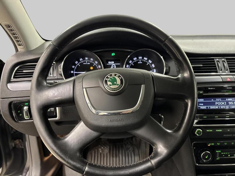 Skoda Superb vaihtoauto