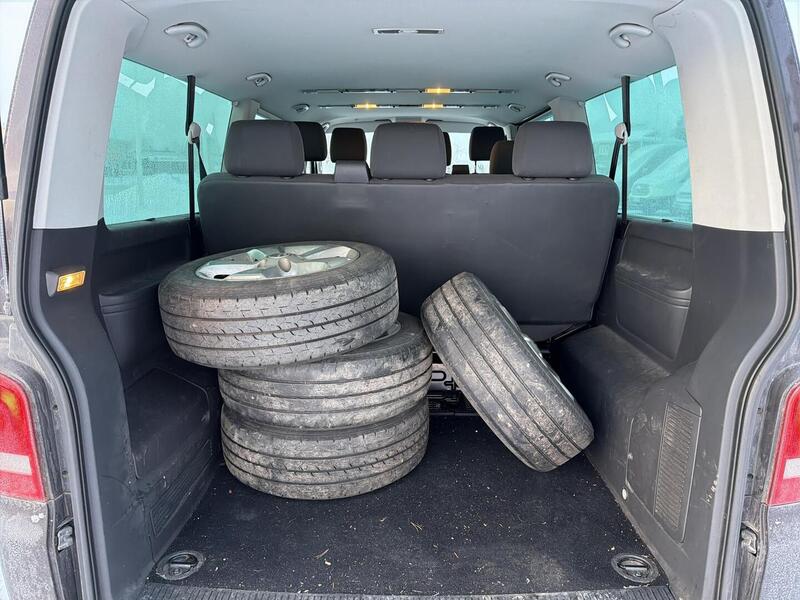 Volkswagen Caravelle vaihtoauto