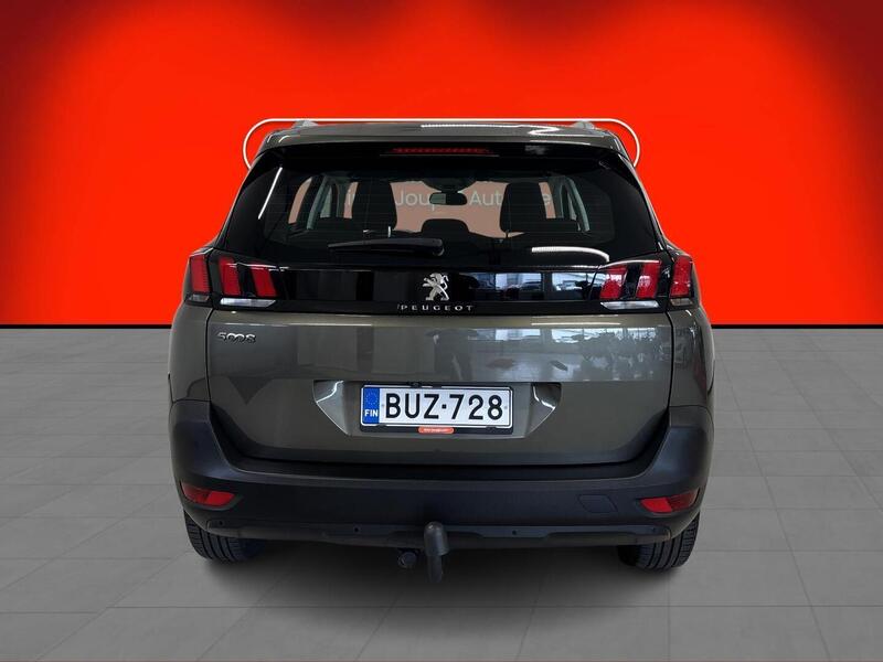 Peugeot 5008 vaihtoauto