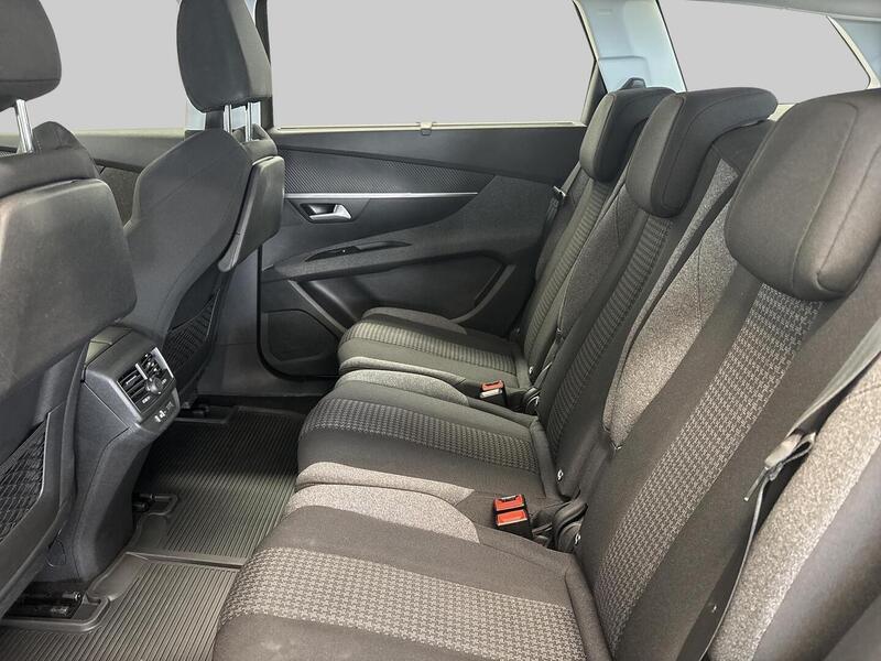 Peugeot 5008 vaihtoauto