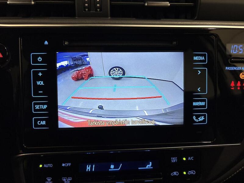 Toyota Auris vaihtoauto