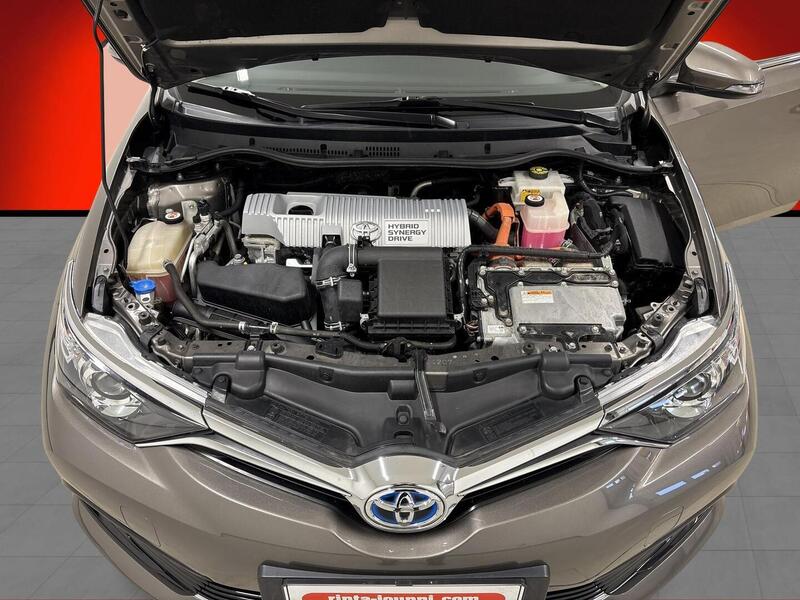 Toyota Auris vaihtoauto