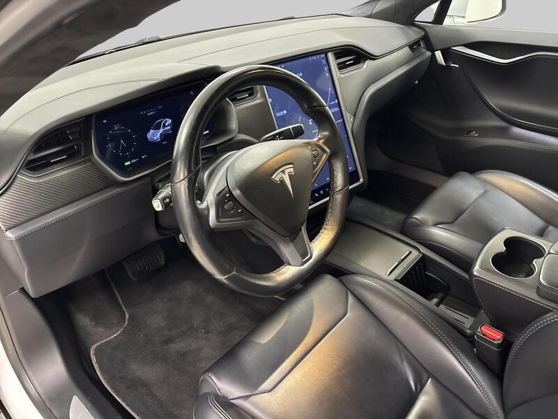 Tesla Model S vaihtoauto