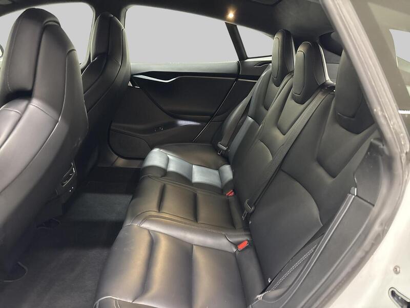 Tesla Model S vaihtoauto