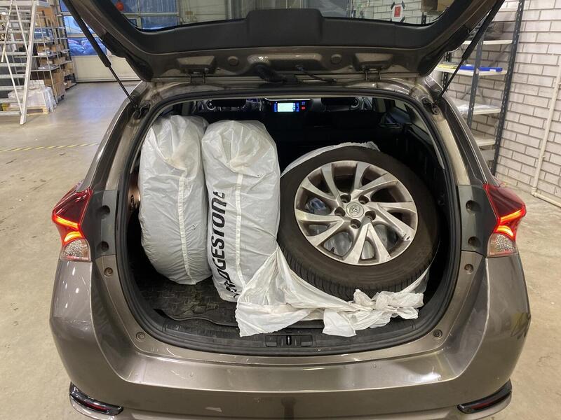 Toyota Auris vaihtoauto