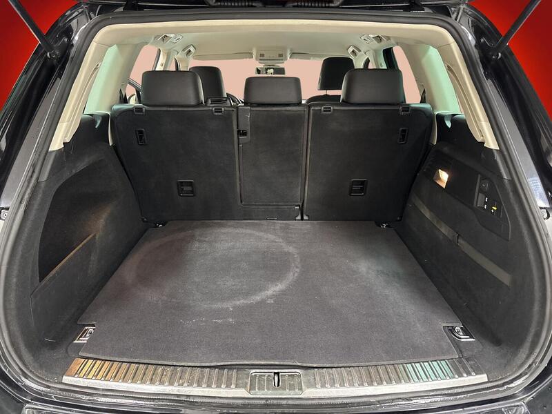 Volkswagen Touareg vaihtoauto