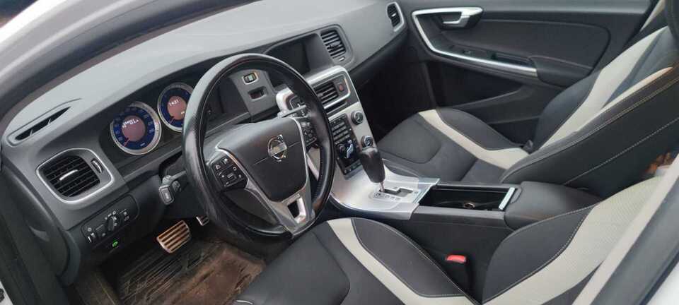 Volvo V60 vaihtoauto