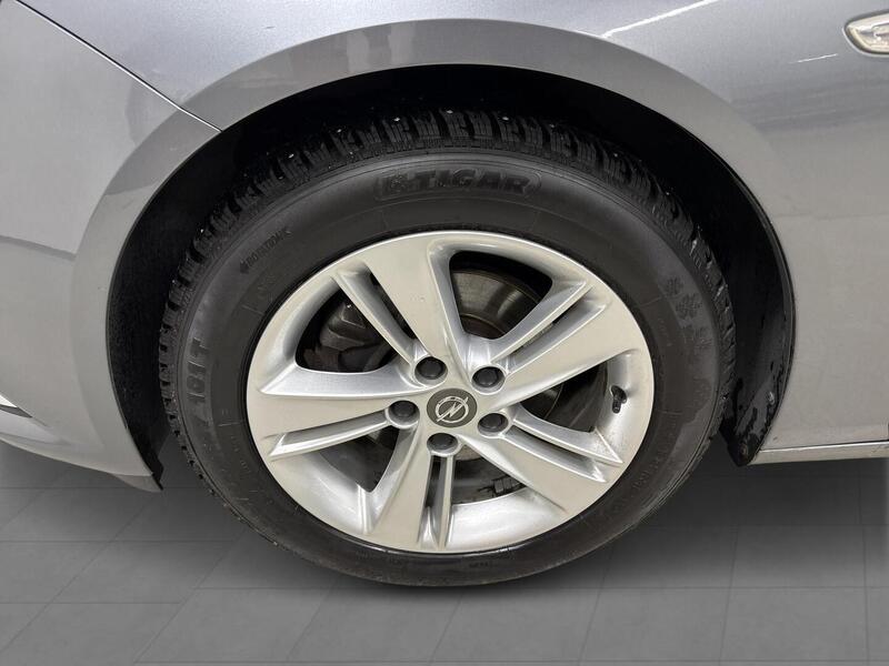 Opel Insignia vaihtoauto