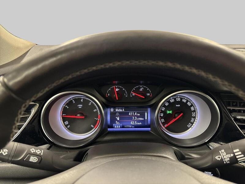 Opel Insignia vaihtoauto