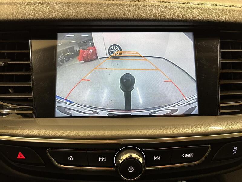 Opel Insignia vaihtoauto