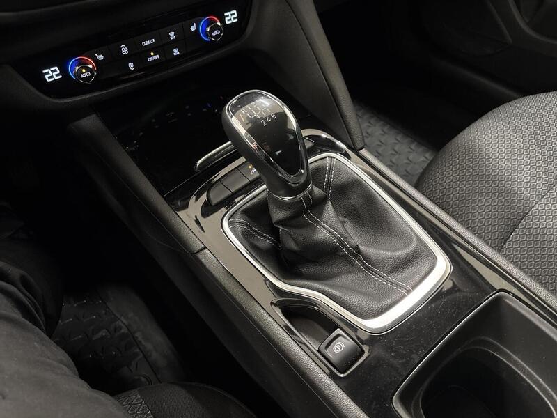 Opel Insignia vaihtoauto