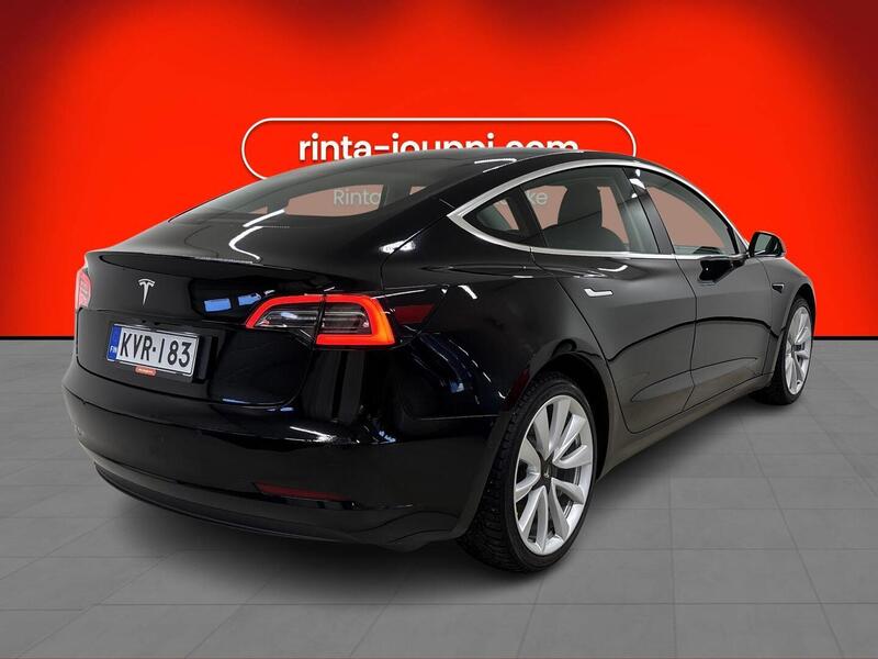 Tesla Model 3 vaihtoauto