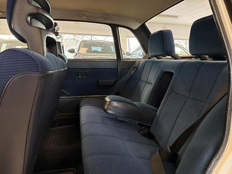 Volvo 240 vaihtoauto